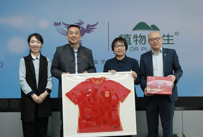 色老久久精品偷偷鲁一区